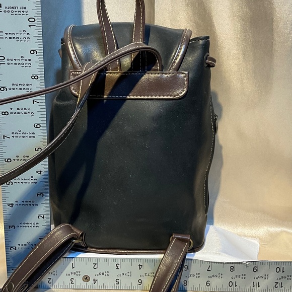 Weathergear Tradition smaller Brn/blk leather backpack.     20-H9Ea